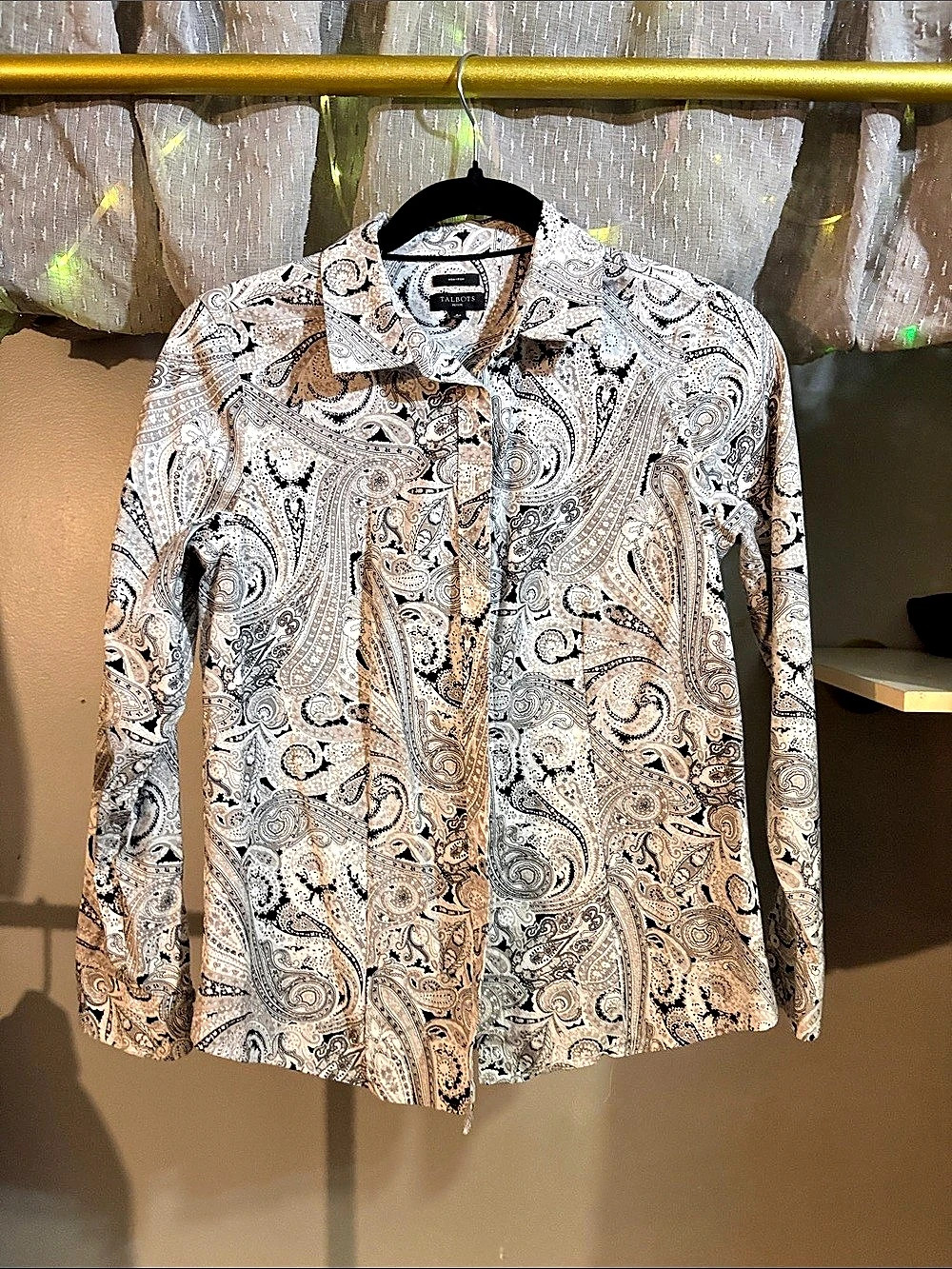 Talbots Paisley Button Down in Gray & White Size 4P
